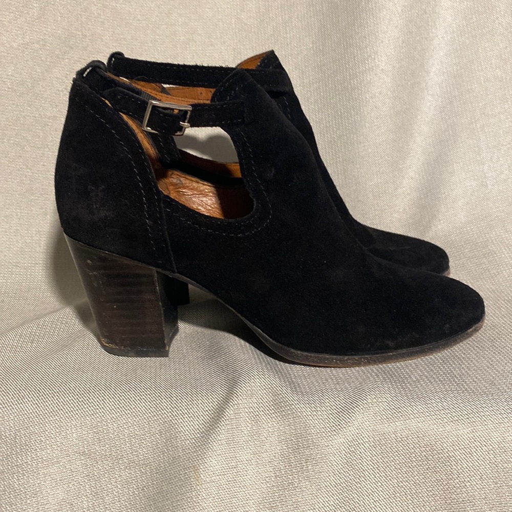 Black Frye Suede Heels SZ 8